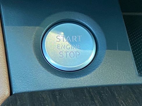 Used 2024 Audi Q5 e Premium Plus image 18