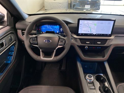 New 2026 Ford Explorer ST-Line w/ ST-Line Street Pack AWD/4WD image 19