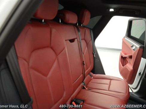 Used 2023 Porsche Macan image 23