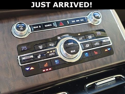 Used 2020 Lincoln Aviator Reserve w/ Equipment Group 202A image 21