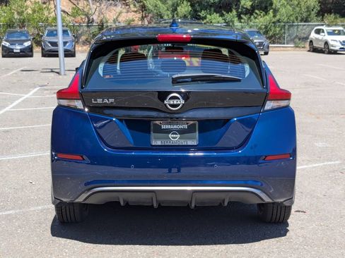 Used 2025 Nissan Leaf S FWD image 6