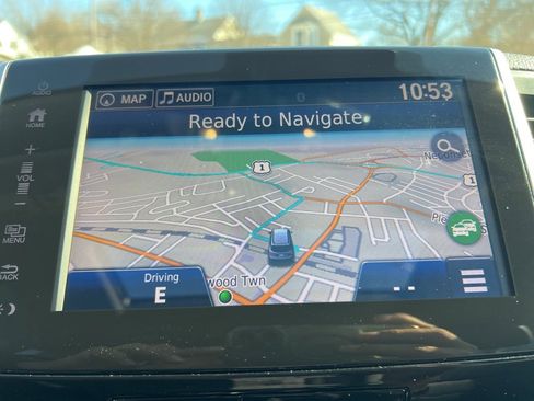 Used 2017 Honda Pilot Elite image 19