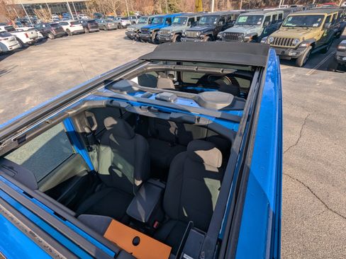 Certified 2022 Jeep Wrangler Sport S w/ Sun And Sound Package image 13