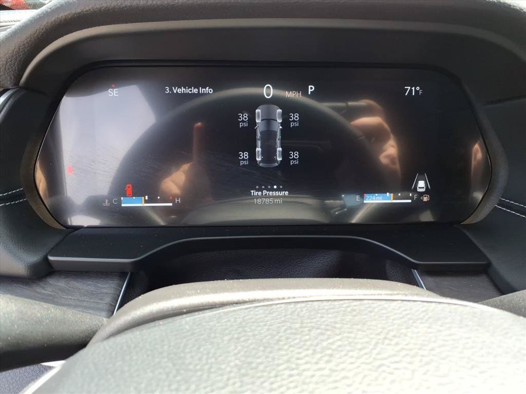 Used 2025 Jeep Grand Cherokee Limited AWD/4WD image 26