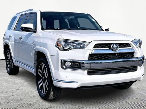 Used 2014 Toyota 4Runner Limited image 12