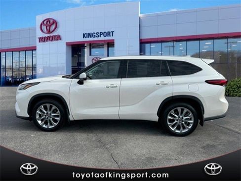 Used 2020 Toyota Highlander Limited image 2