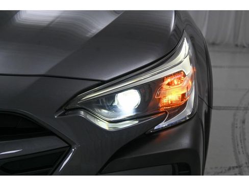 Used 2023 Subaru Outback Premium image 22