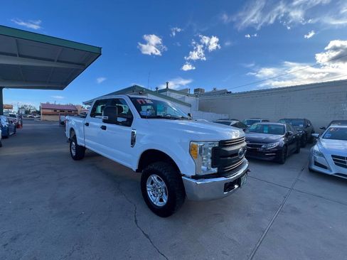 Used 2017 Ford F250 XL w/ Power Equipment Group AWD/4WD image 2