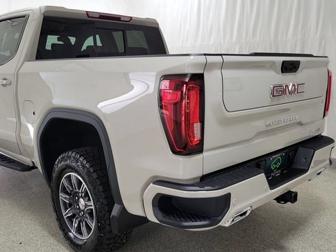 Certified 2026 GMC Sierra 1500 AT4 w/ AT4 Premium Package AWD/4WD image 7