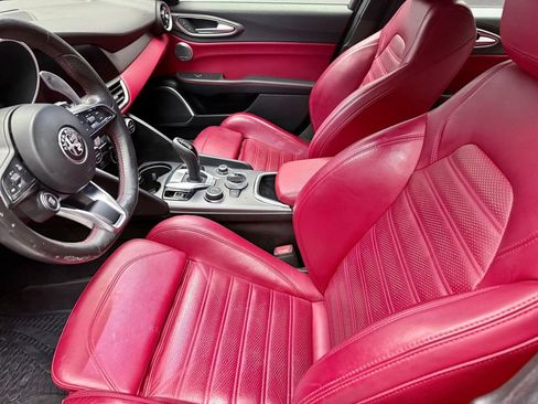 Used 2020 Alfa Romeo Giulia Ti Sport w/ Quick Order Package 22S Sport image 10