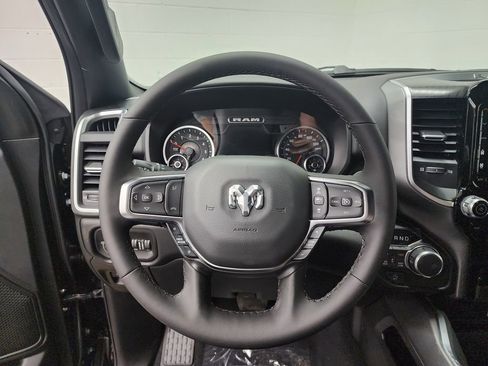 New 2026 RAM 1500 4x4 Crew Cab image 10