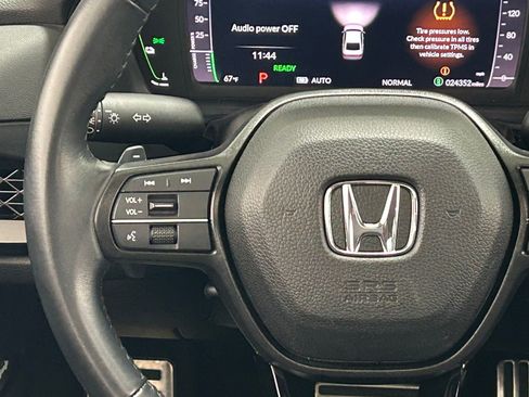 Used 2023 Honda Accord Sport image 11