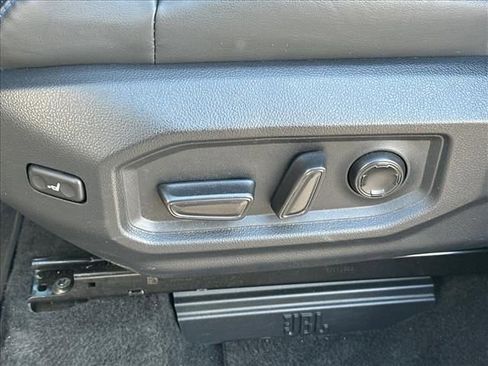 Used 2024 Toyota Tundra Platinum AWD/4WD image 22