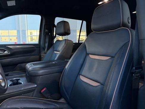 Used 2024 GMC Yukon AT4 image 13