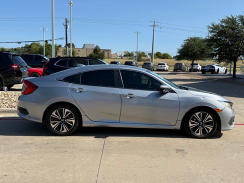 Used 2017 Honda Civic EX-L image 6