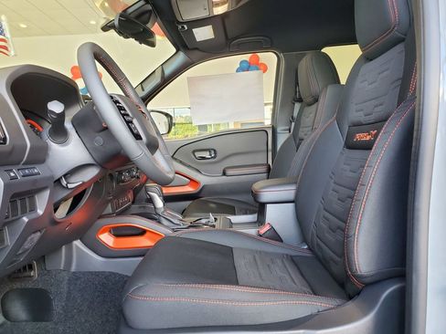 New 2025 Nissan Frontier Pro-X image 16
