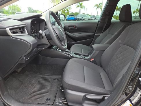 Used 2023 Toyota Corolla LE FWD image 27