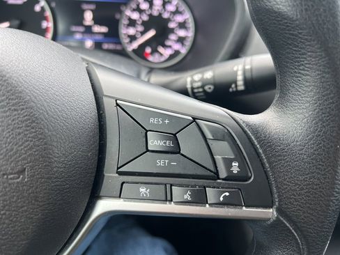 Used 2023 Nissan Sentra SV image 16