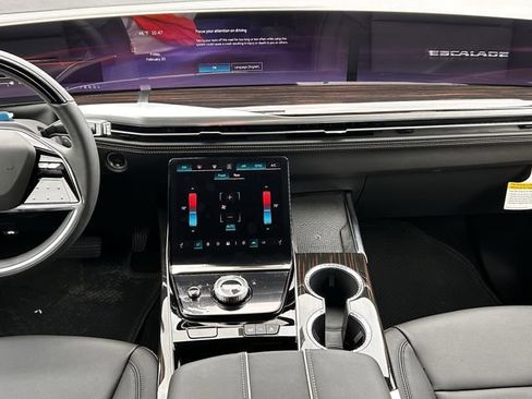 New 2026 Cadillac Escalade ESV 4WD image 12