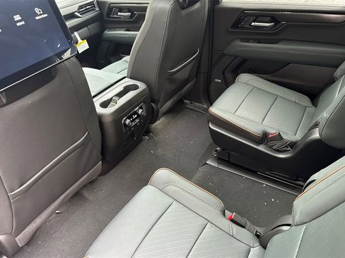 New 2026 GMC Yukon XL AT4 w/ AT4 Premium Plus Package image 10