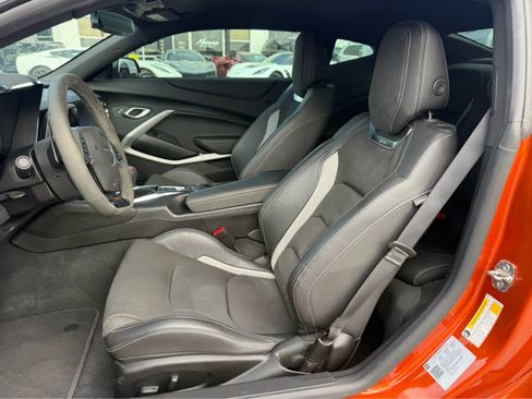 Used 2022 Chevrolet Camaro SS RWD image 6