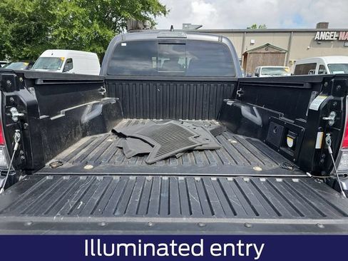 Used 2022 Toyota Tacoma TRD Sport w/ Technology Package RWD image 14