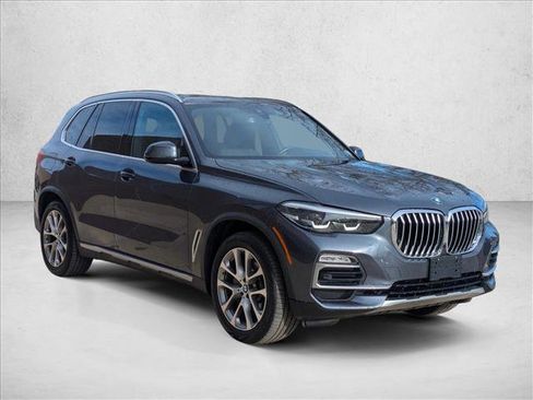 Used 2019 BMW X5 xDrive40i w/ Convenience Package AWD/4WD image 3