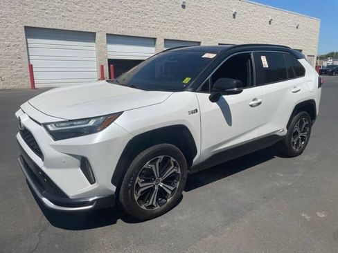 Used 2023 Toyota RAV4 XSE w/ Premium Package AWD/4WD image 4