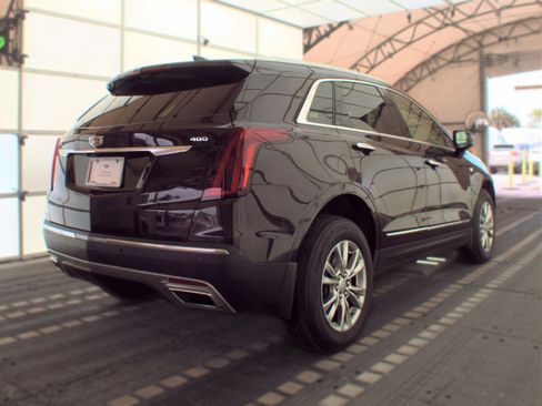 Used 2020 Cadillac XT5 Premium Luxury FWD image 3
