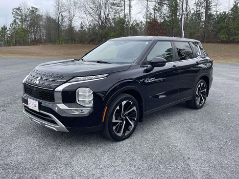 Used 2024 Mitsubishi Outlander SEL image 5