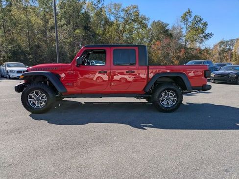 New 2026 Jeep Gladiator Mojave w/ Technology Group AWD/4WD image 7