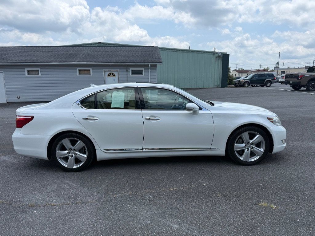 Used 2012 Lexus LS 460 w/ Comfort Pkg RWD image 4