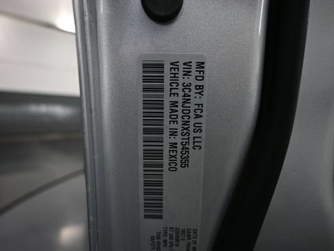 Used 2025 Jeep Compass Limited AWD/4WD image 41