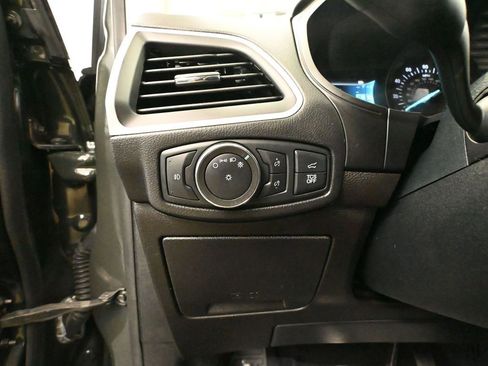 Used 2022 Ford Edge SEL w/ Convenience Package image 32