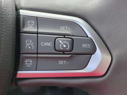 Used 2025 Jeep Compass Trailhawk AWD/4WD image 20
