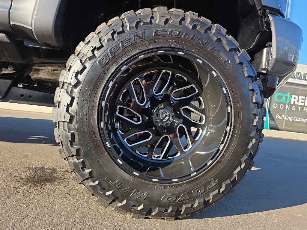 Used 2022 Ford F350 Platinum w/ Tremor Off-Road Package AWD/4WD image 9