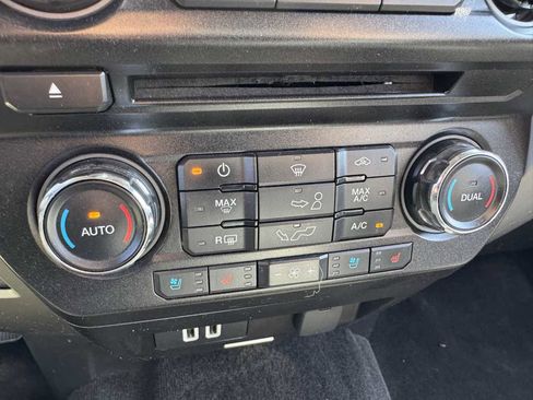 Used 2018 Ford F150 Lariat image 36