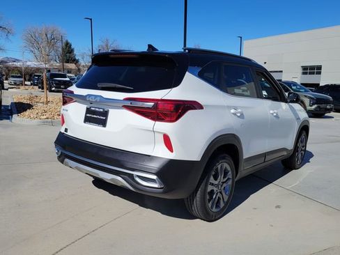 Used 2023 Kia Seltos S w/ Navigation Package image 5