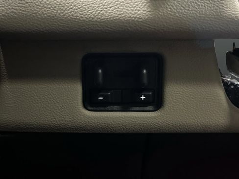 Used 2024 Lincoln Navigator Reserve image 28