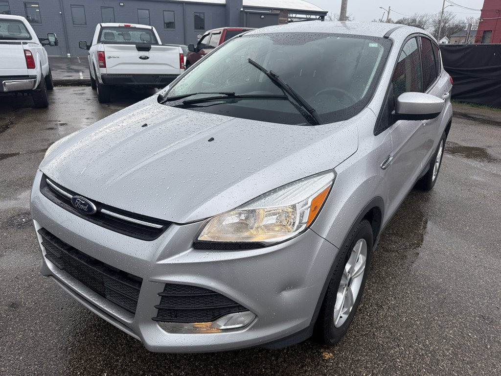 Used 2016 Ford Escape SE AWD/4WD image 2