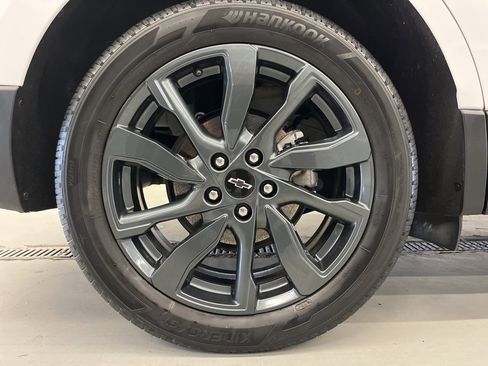 Used 2023 Chevrolet Equinox RS image 35