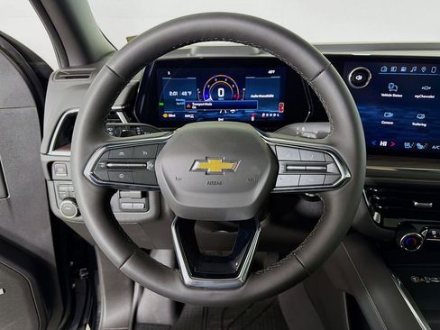 New 2026 Chevrolet Suburban Premier AWD/4WD image 12