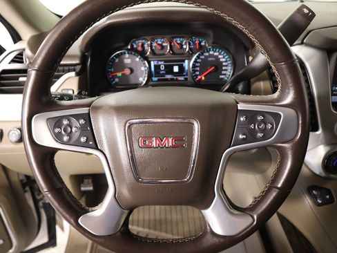 Used 2020 GMC Yukon SLT w/ Open Road Package image 3