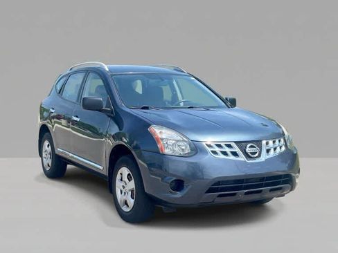 Used 2014 Nissan Rogue S w/ Convenience Package AWD/4WD image 2