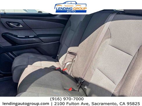 Used 2023 Chevrolet Traverse LT FWD image 17
