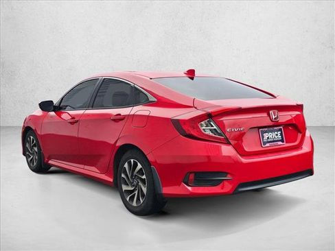 Used 2018 Honda Civic EX image 3