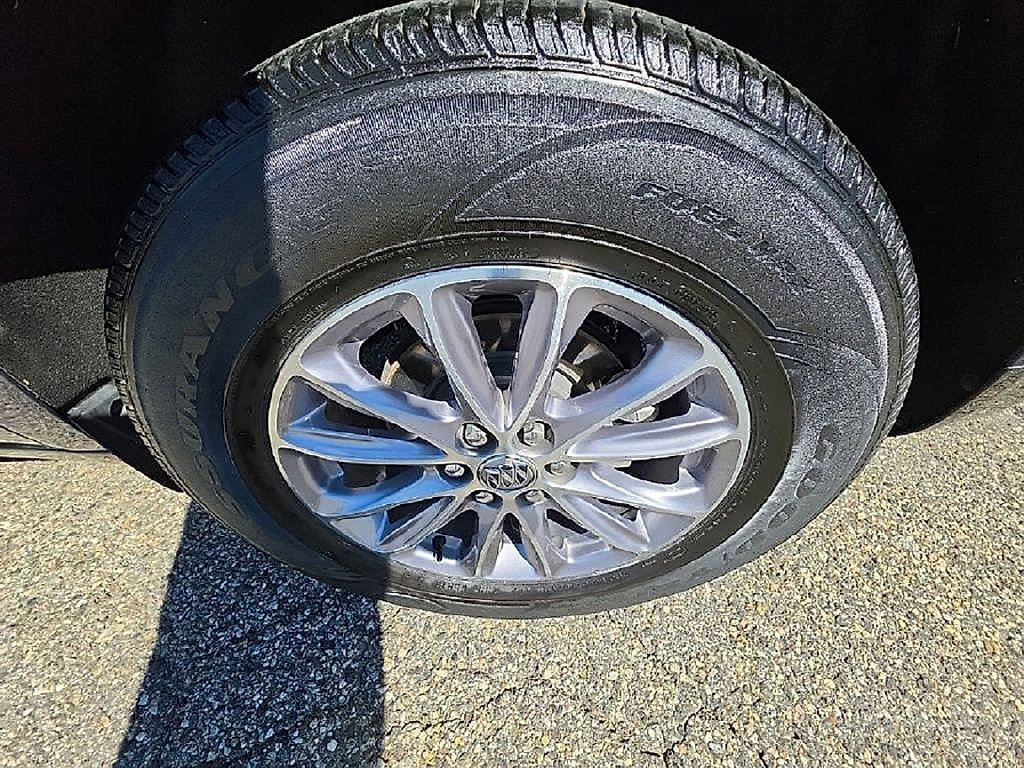 Used 2023 Buick Enclave Essence AWD/4WD image 52