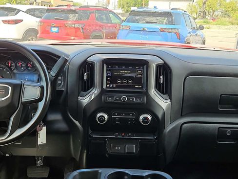 Used 2019 GMC Sierra 1500 4x4 Crew Cab w/ Convenience Package image 14