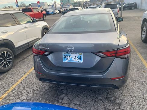 Used 2024 Nissan Sentra S image 7