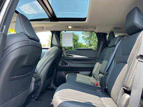 Certified 2026 INFINITI QX60 Luxe w/ Family Package AWD/4WD image 41